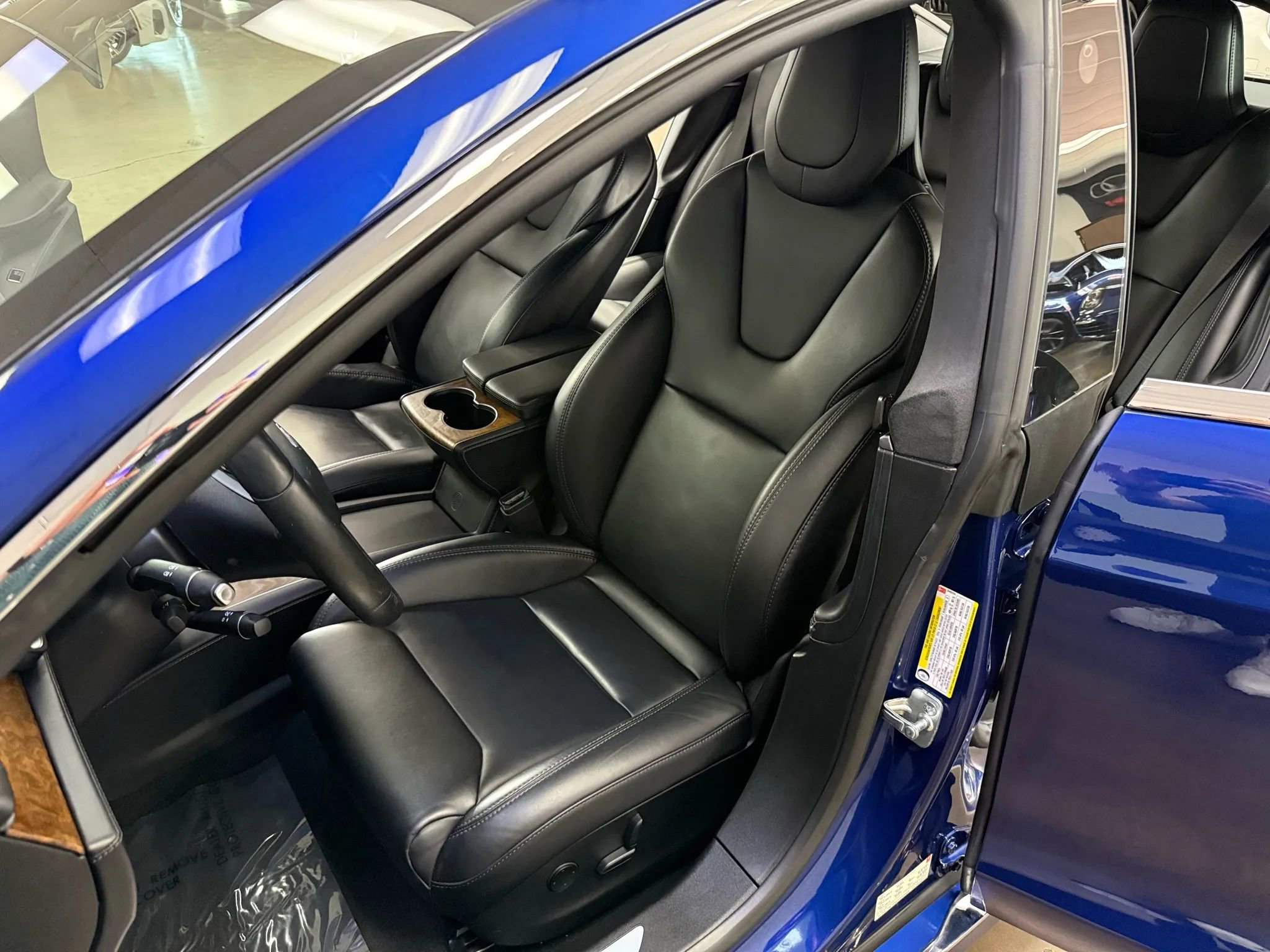 Used 2019 Tesla Model S Standard Range image 14