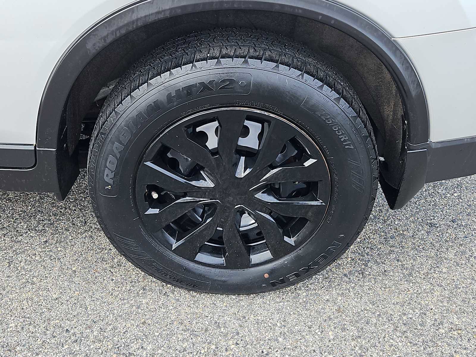 Used 2018 Nissan Rogue S image 8