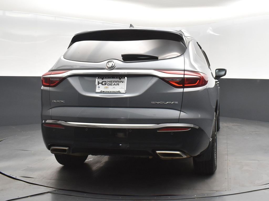 Used 2018 Buick Enclave Essence image 7