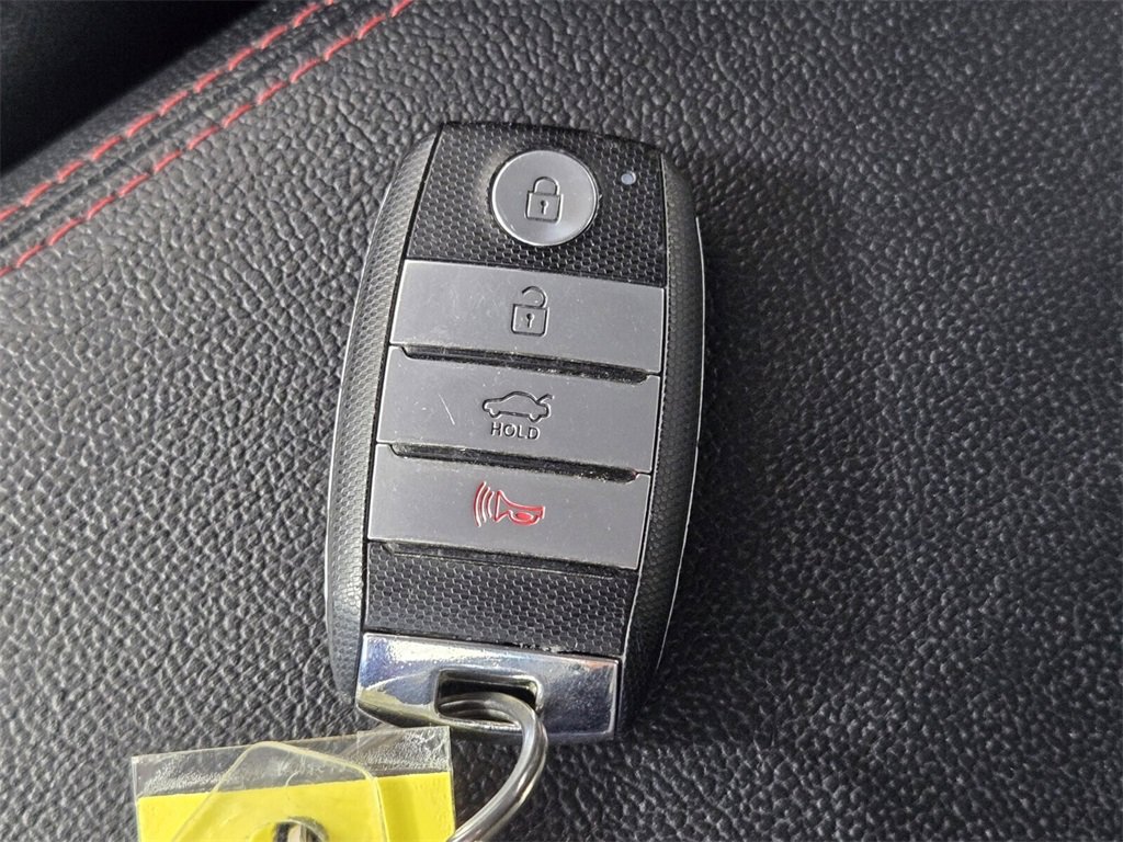 Used 2016 Kia Optima SX image 24