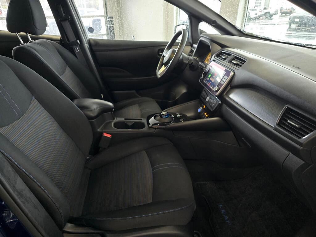 Used 2021 Nissan Leaf SV image 42