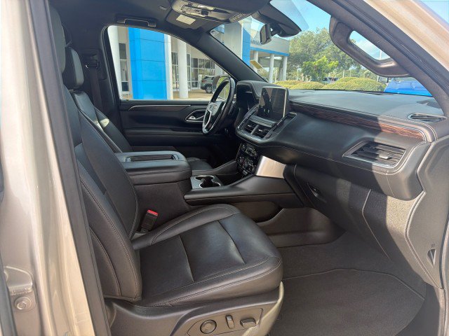 Used 2022 Chevrolet Tahoe LT w/ Luxury Package RWD image 18