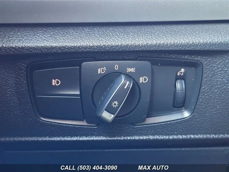 Used 2017 BMW 230i Coupe image 29