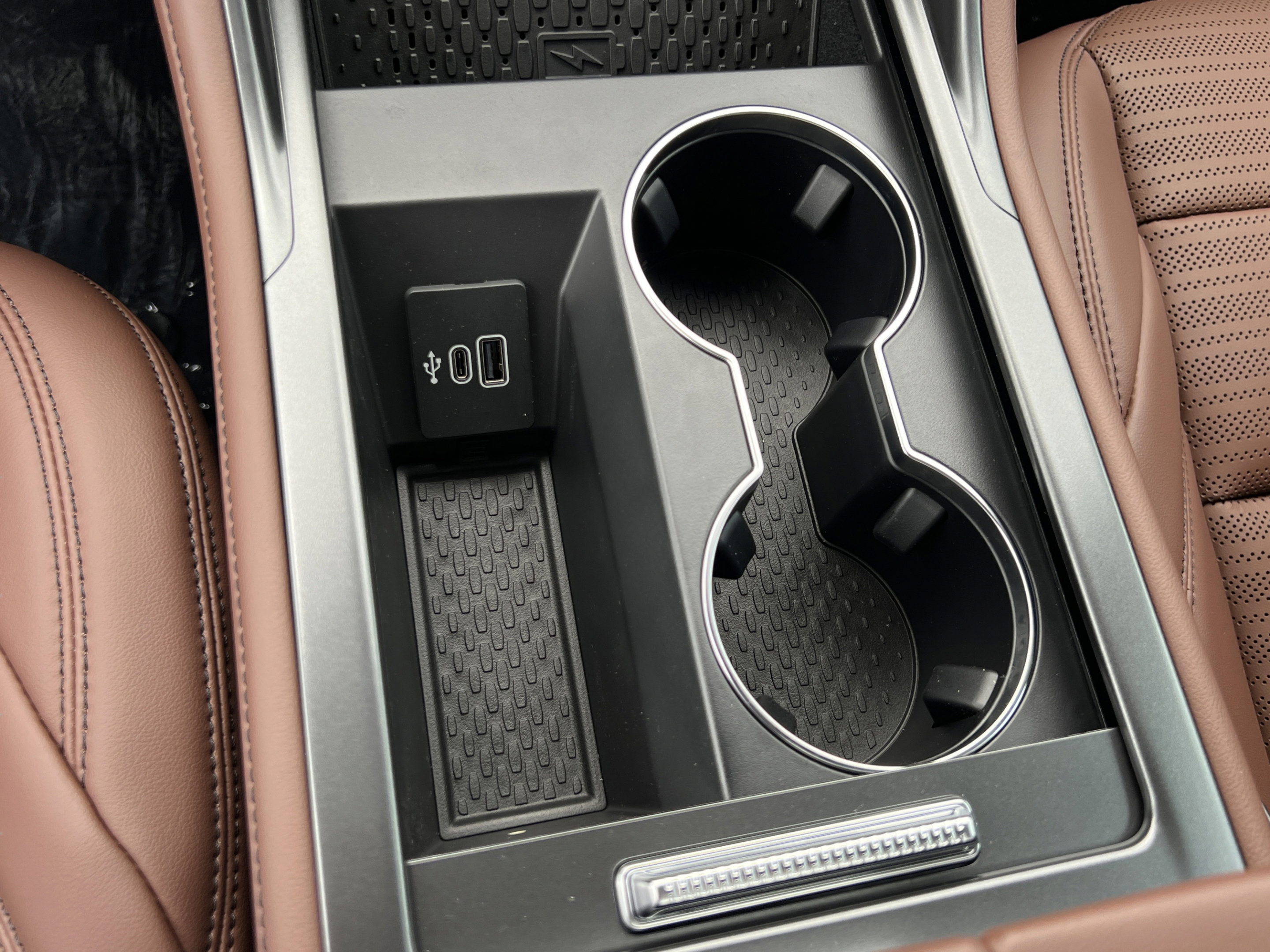 New 2026 Lincoln Nautilus Reserve AWD/4WD image 17