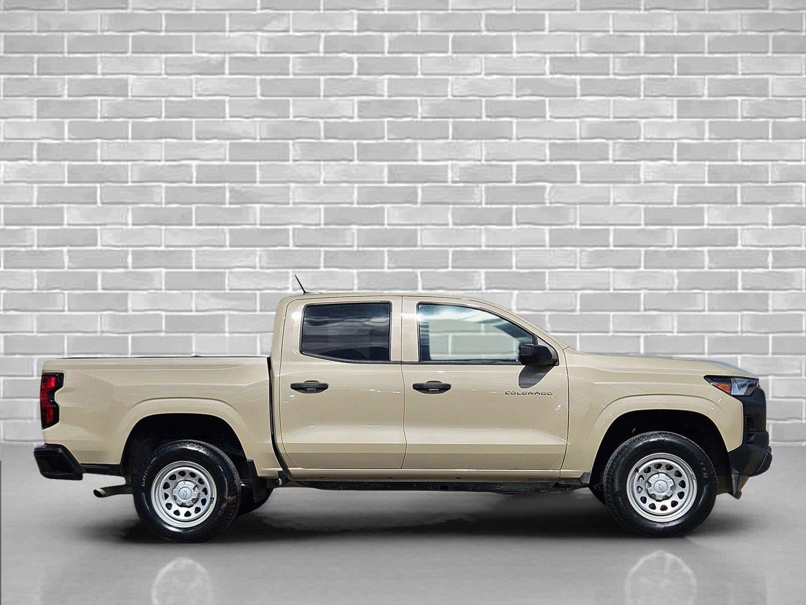 Used 2024 Chevrolet Colorado W/T RWD image 4