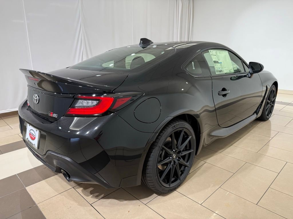 New 2025 Toyota GR86 Premium image 5