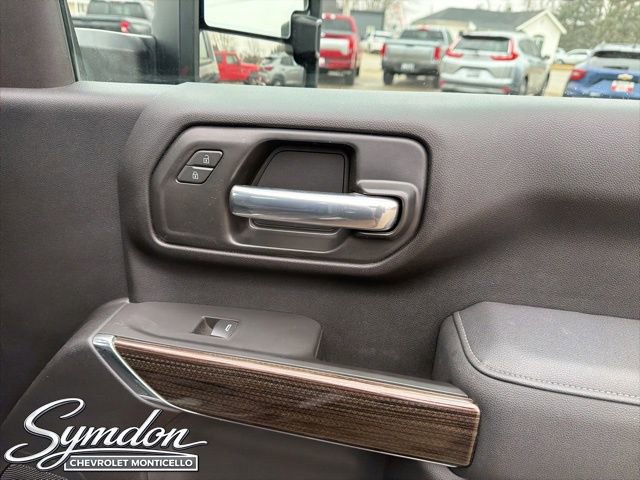 Used 2025 Chevrolet Silverado 3500 LT image 18