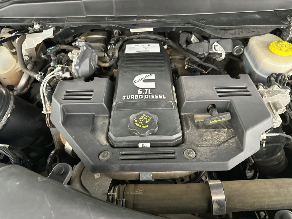 Used 2022 RAM 3500 Laramie AWD/4WD image 32
