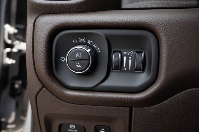 Used 2025 RAM 1500 Laramie w/ Bed Utility Group image 20