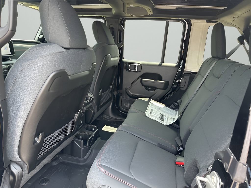 New 2025 Jeep Wrangler Unlimited Rubicon w/ Safety Group image 19