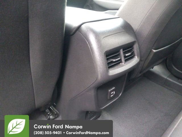 Used 2023 GMC Terrain SLE w/ Driver Convenience Package image 27