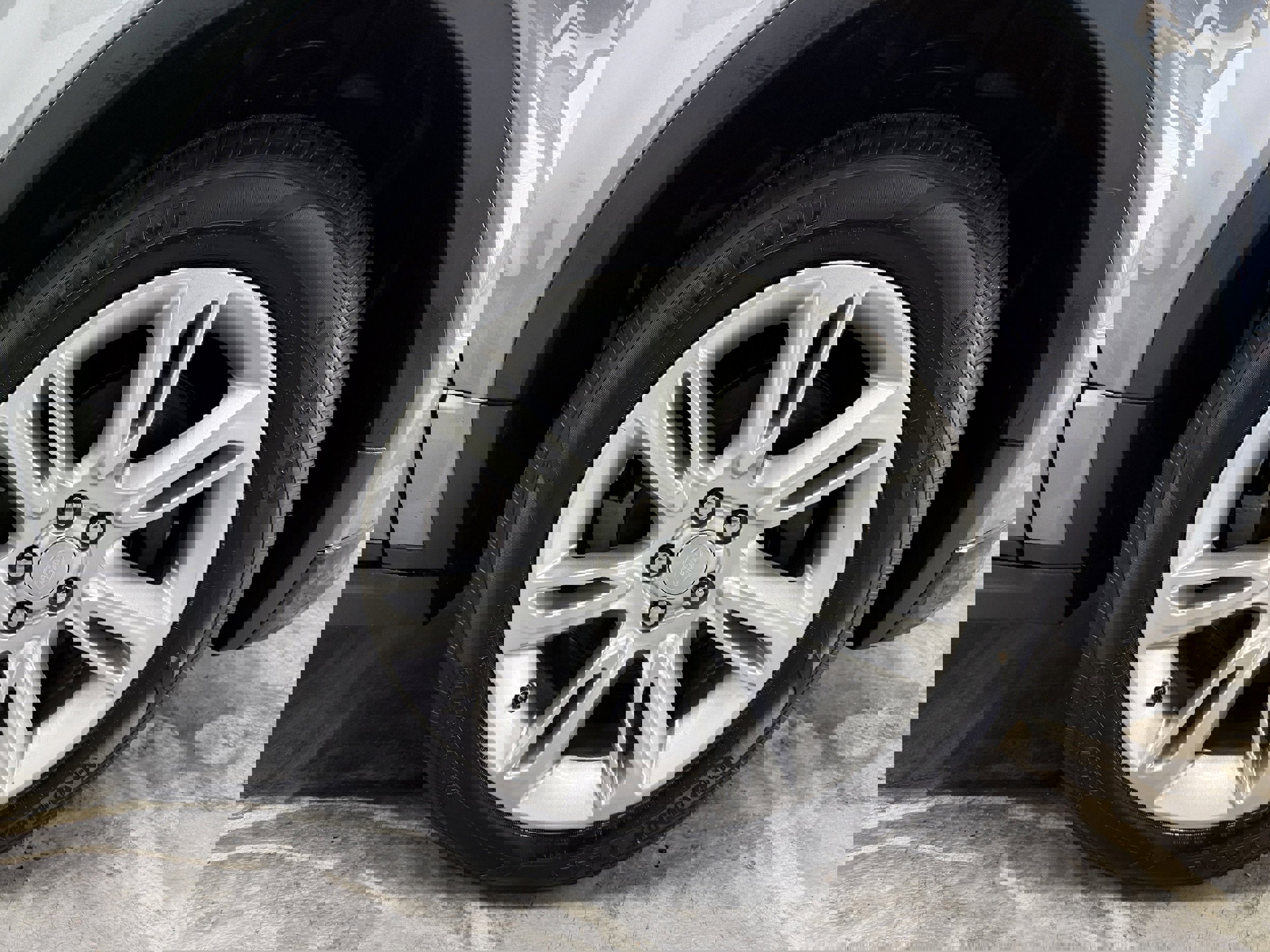 Used 2016 Land Rover Range Rover Evoque HSE Dynamic image 30