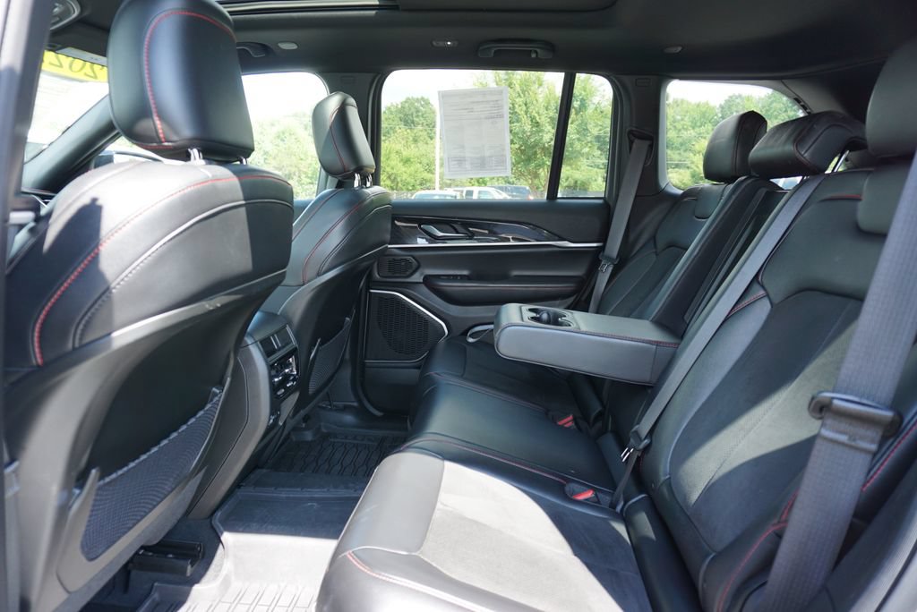 Used 2022 Jeep Grand Cherokee Trailhawk AWD/4WD image 13