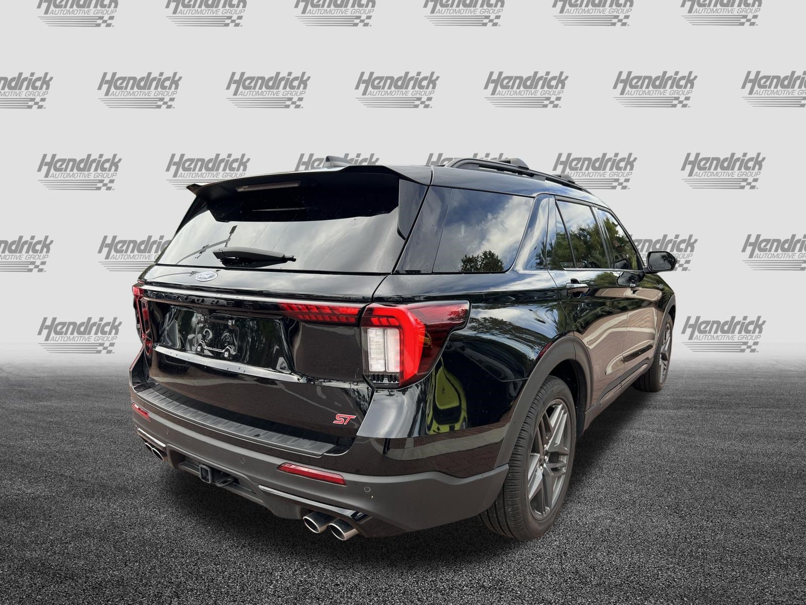 Used 2025 Ford Explorer ST w/ Sun And Sound Package RWD image 10