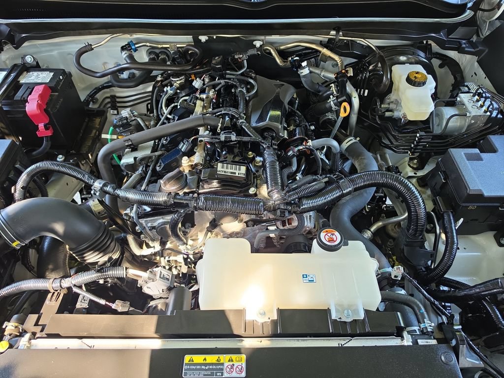 Used 2025 Toyota Tacoma SR RWD image 17