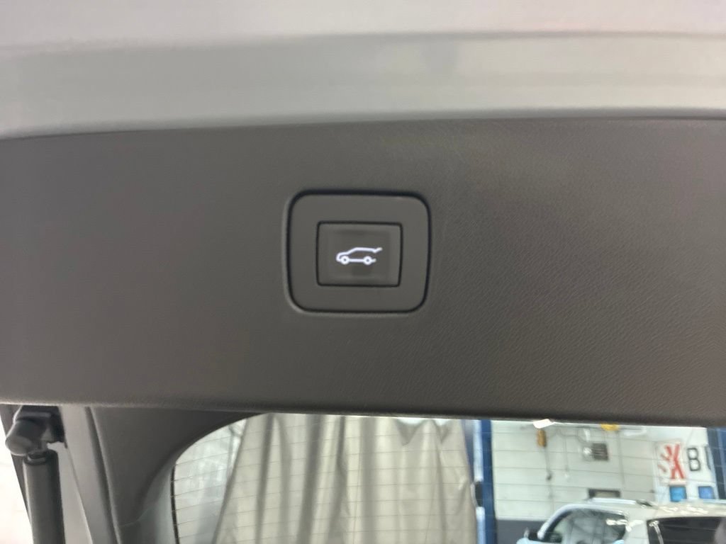 New 2026 Buick Envista Sport Touring w/ Convenience I Package FWD image 14