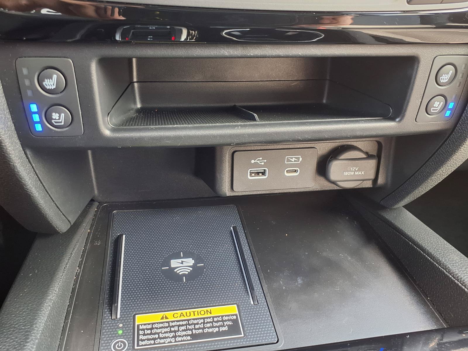 Used 2025 Honda Passport Black Edition image 11