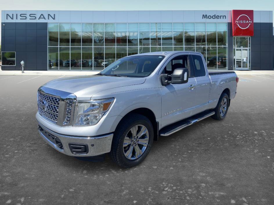Used 2018 Nissan Titan SV w/ SV Convenience Package image 1