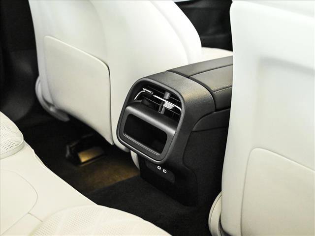 Used 2024 Mercedes-Benz E 350 4MATIC Sedan image 19