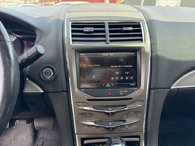 Used 2013 Lincoln MKX AWD image 11