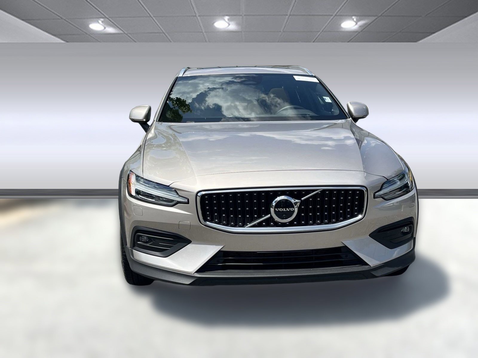 Certified 2025 Volvo V60 B5 Cross Country Ultra image 6
