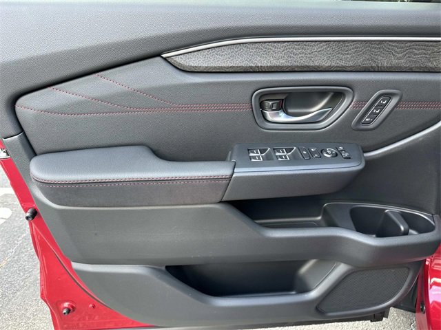 New 2026 Honda Pilot Black Edition image 18