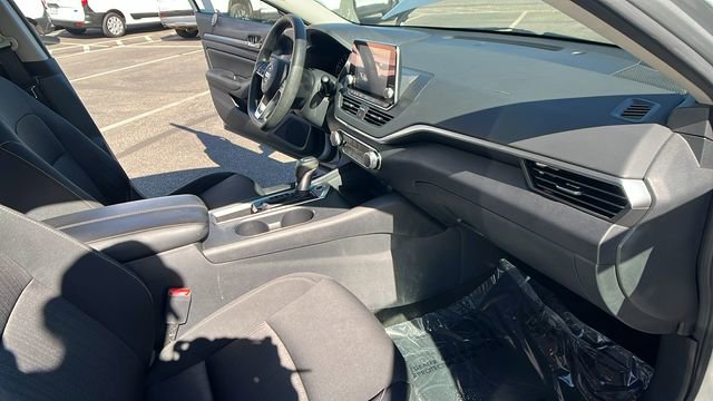 Used 2022 Nissan Altima 2.5 SV image 13