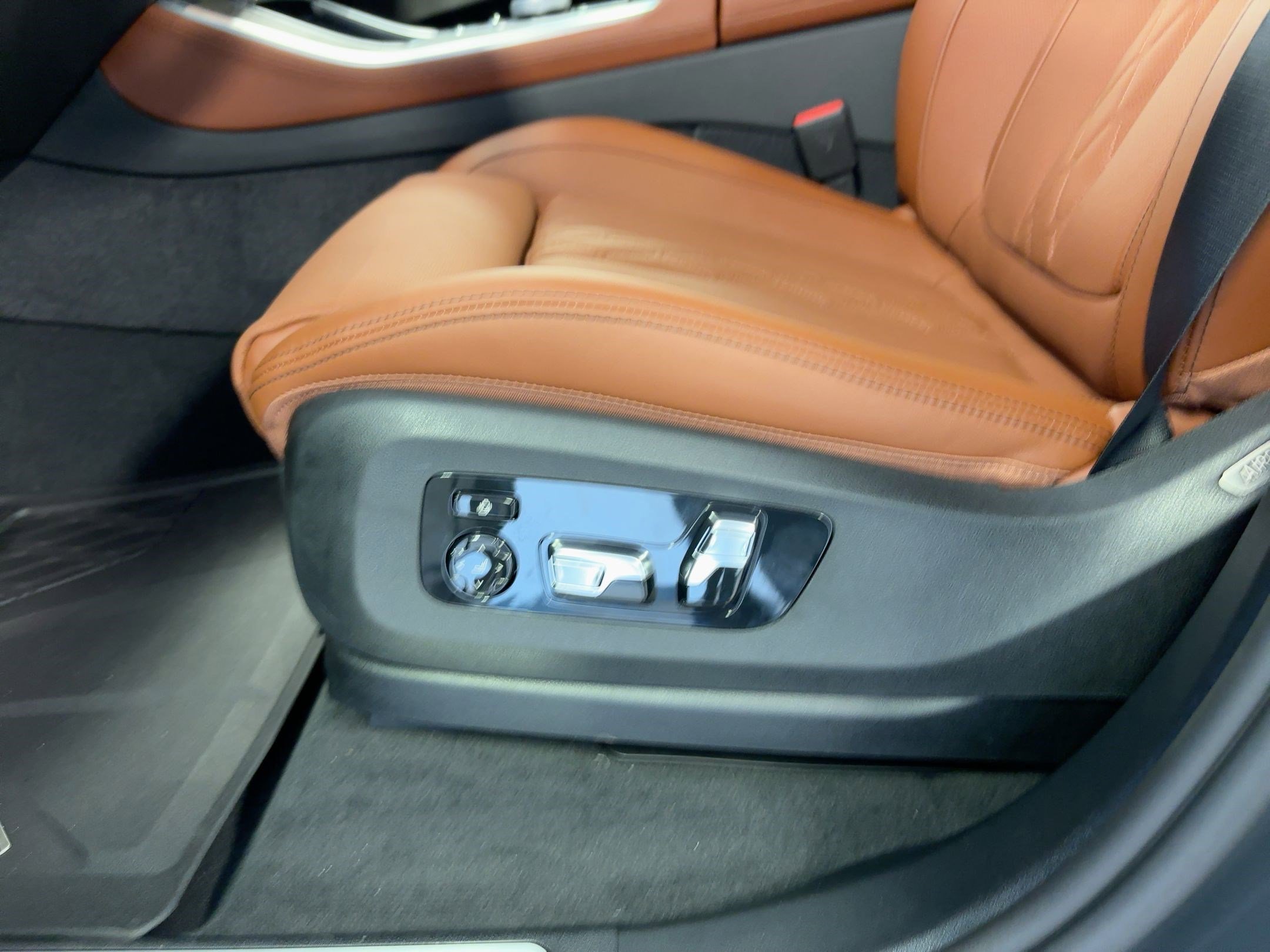 New 2026 BMW X5 sDrive40i w/ Executive Package image 14