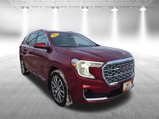 Used 2023 GMC Terrain Denali image 2