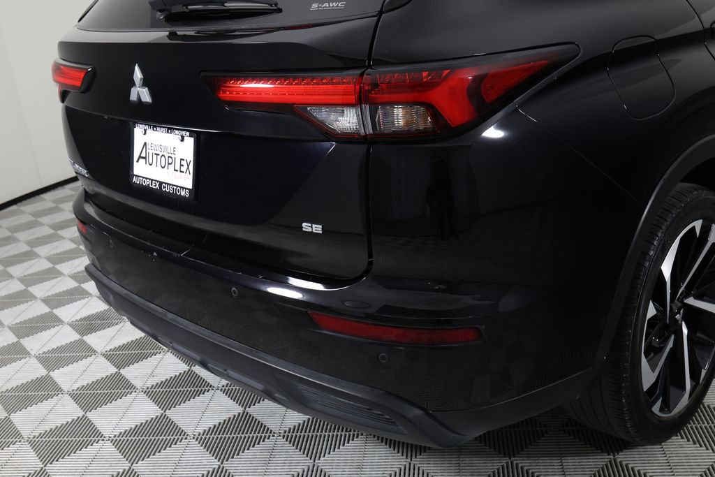 Used 2022 Mitsubishi Outlander SE image 43