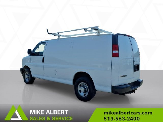 Used 2021 Chevrolet Express 2500 w/ Driver Convenience Package RWD image 5