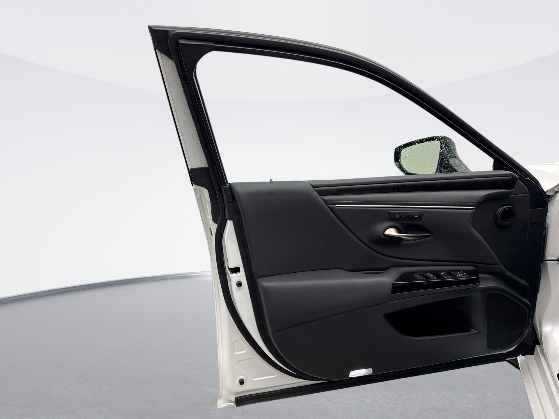 Used 2024 Lexus ES 350 w/ Luxury Package image 9