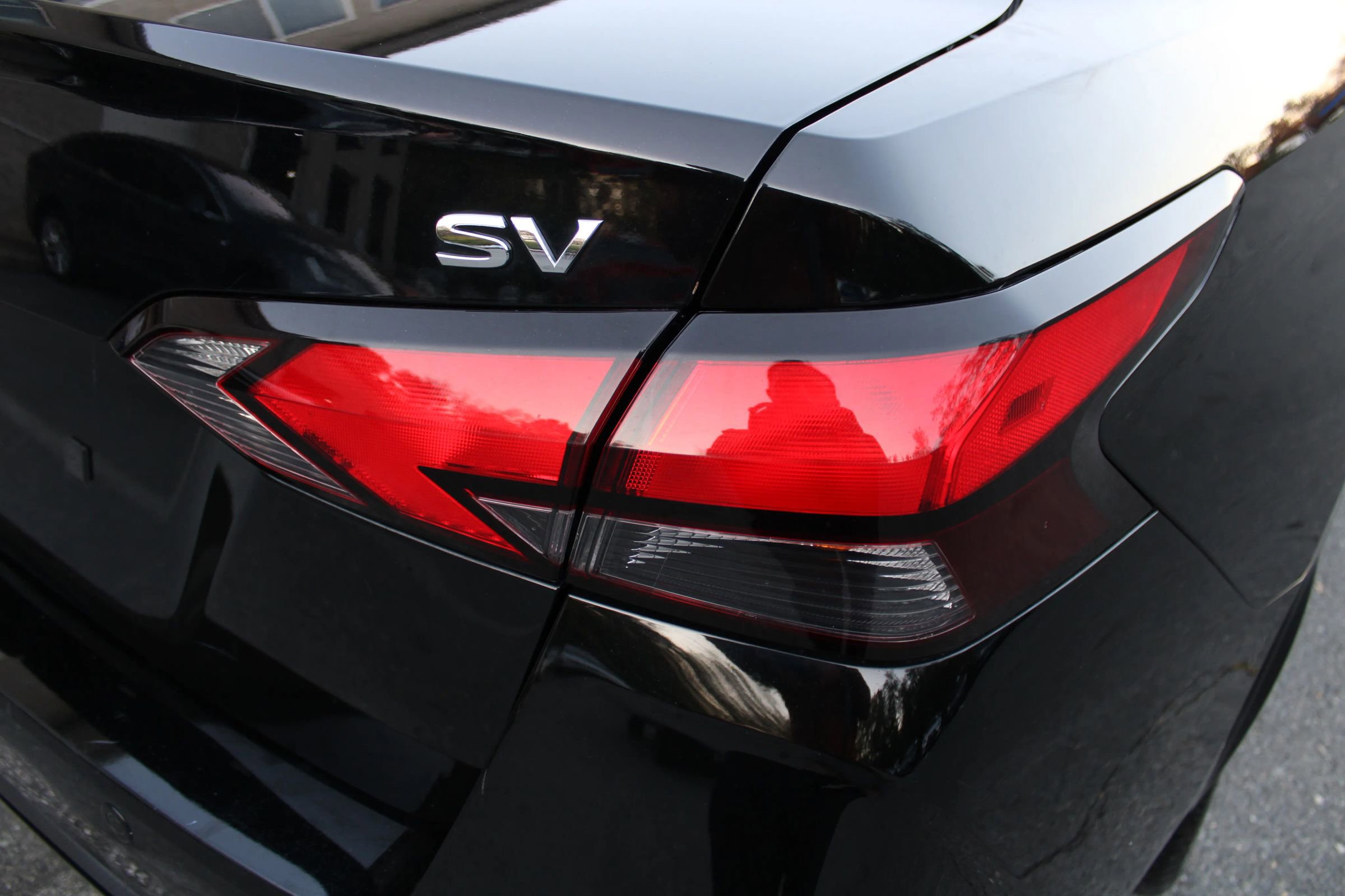 Used 2022 Nissan Versa SV image 19