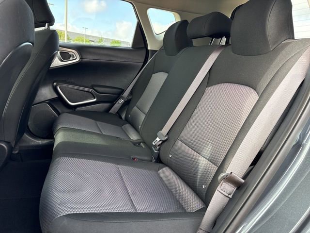 Used 2025 Kia Soul LX w/ LX Technology Package FWD image 11