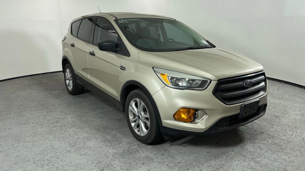Used 2017 Ford Escape S FWD image 1