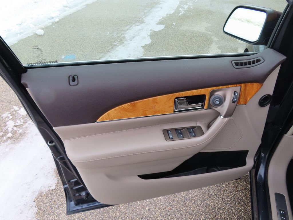 Used 2014 Lincoln MKX AWD w/ Equipment Group 102A image 24