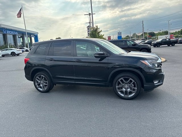 Used 2023 Honda Passport EX-L image 4