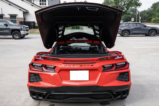 Used 2024 Chevrolet Corvette Stingray Premium Cpe w/ Z51 Performance Package RWD image 16