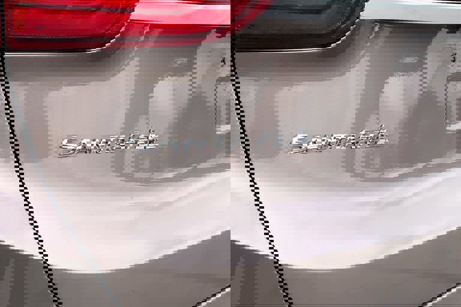 Used 2019 Hyundai Santa Fe FWD image 10