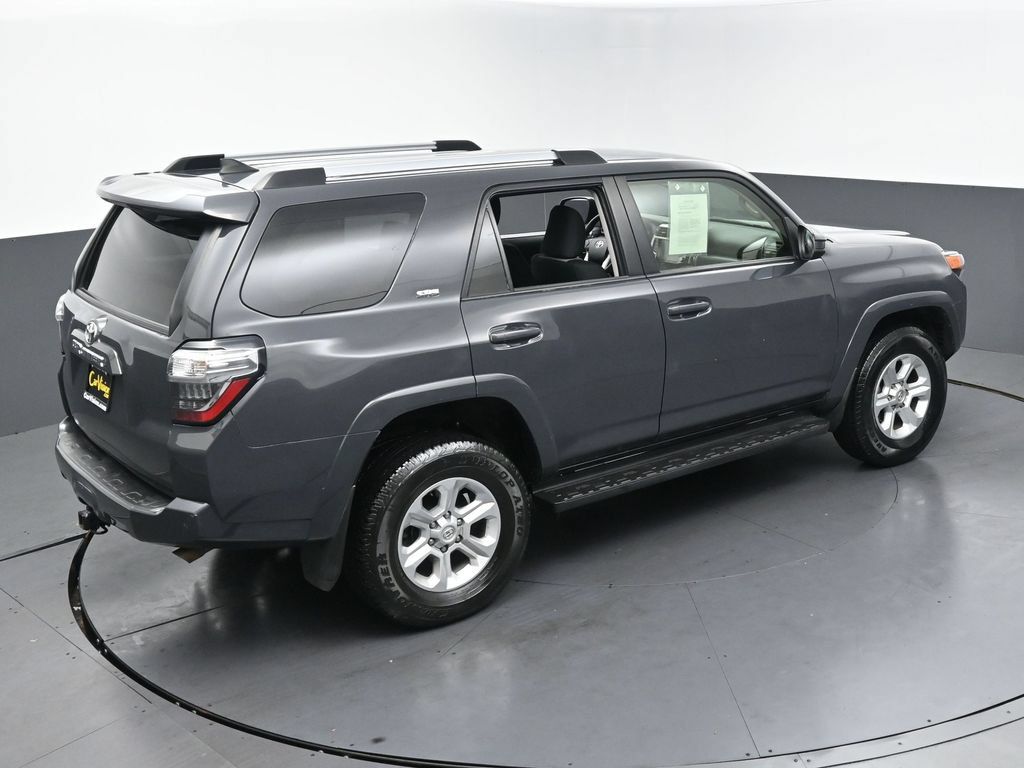 Used 2024 Toyota 4Runner SR5 AWD/4WD image 39