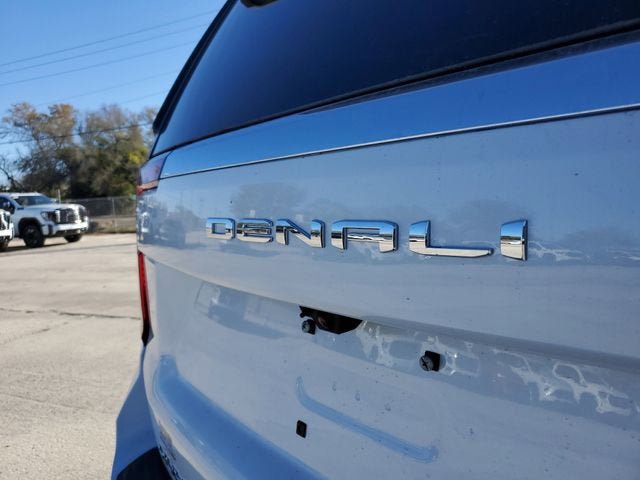 New 2026 GMC Yukon XL Denali w/ Sun & Power Step Package AWD/4WD image 9