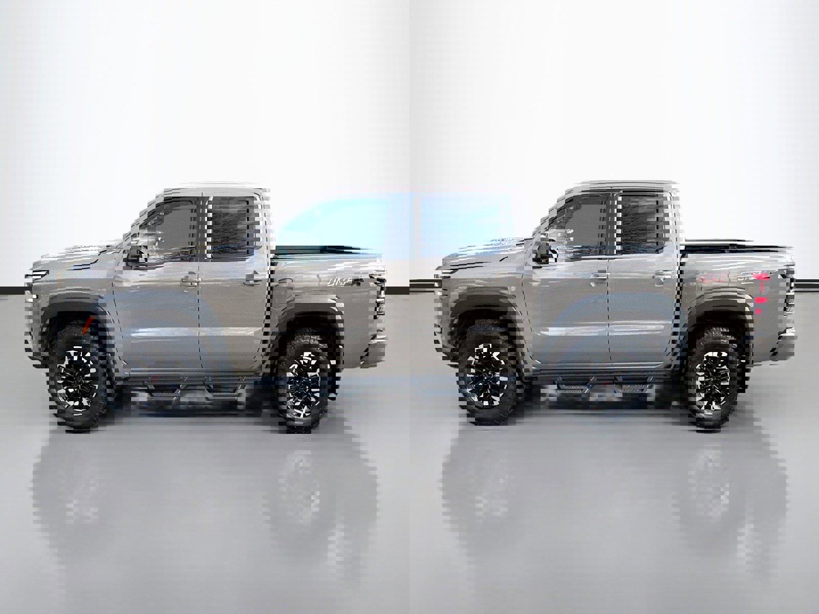 Used 2024 Nissan Frontier PRO-4X w/ Technology Package image 4