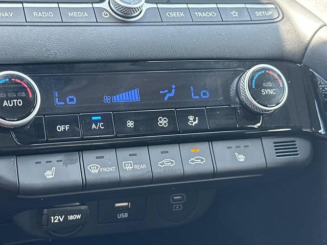 Used 2024 Hyundai Elantra SEL w/ Convenience Package image 31
