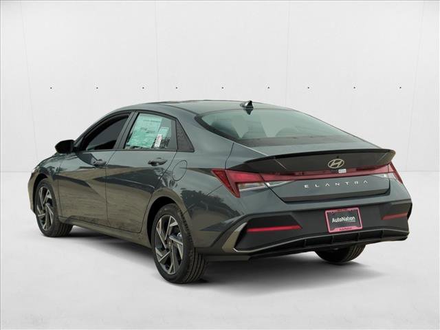New 2025 Hyundai Elantra Sport image 8