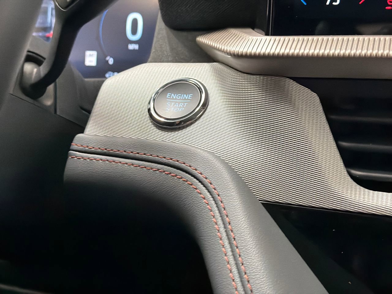 New 2026 Ford Explorer Active w/ Active Comfort Package image 30