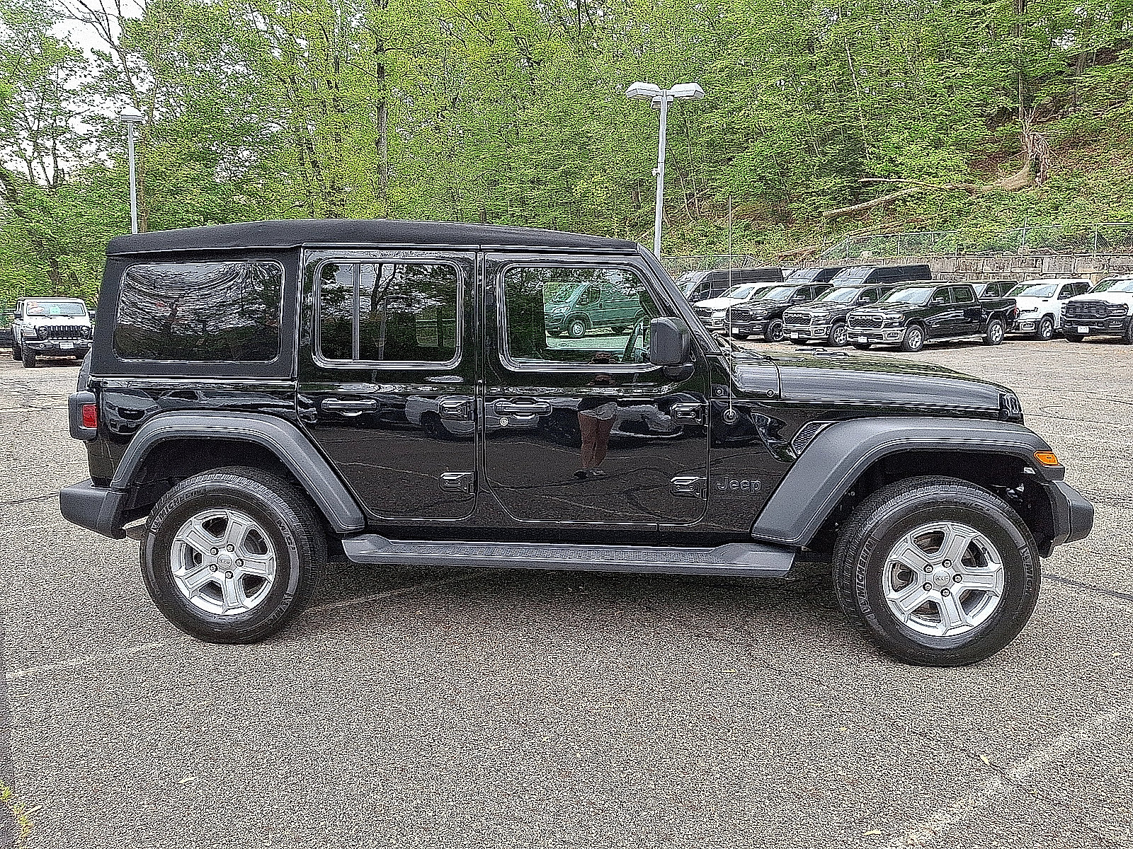 Certified 2023 Jeep Wrangler Unlimited Sport AWD/4WD image 8