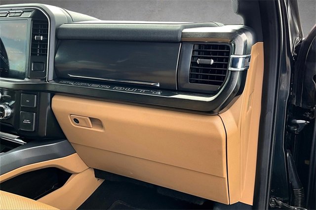 Used 2024 Ford F250 Lariat w/ Chrome Package image 14