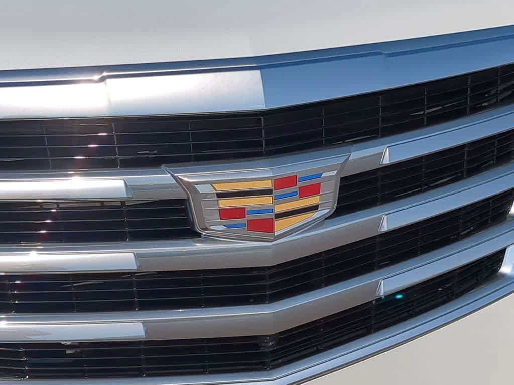 Used 2018 Cadillac Escalade Luxury image 11
