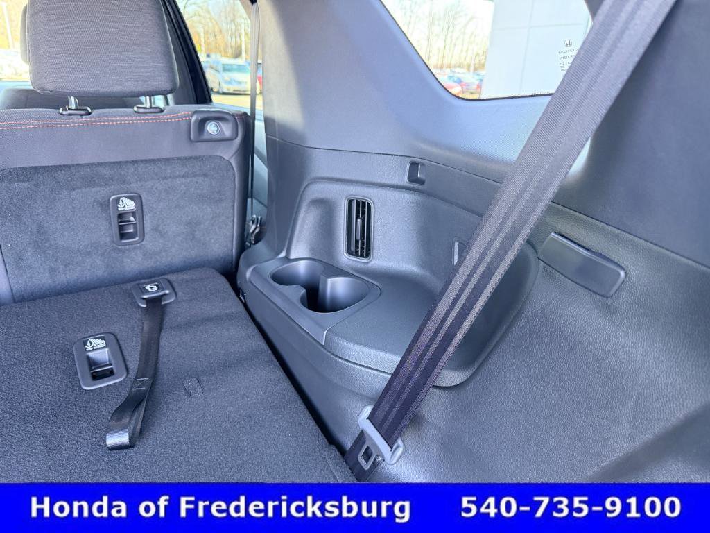 Certified 2025 Honda Pilot Sport image 23