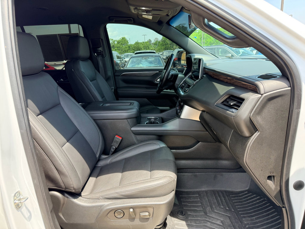 Used 2022 Chevrolet Tahoe Z71 w/ Z71 Off-Road Package AWD/4WD image 13